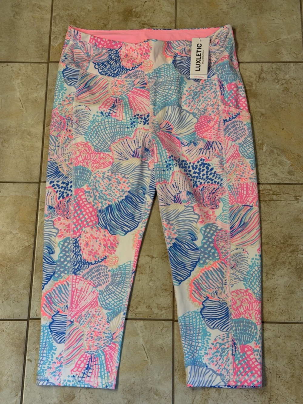 Lilly Pulitzer Luxletic Weekender Crop Leggings UPF 50 Roar of the Seas XL NWT
